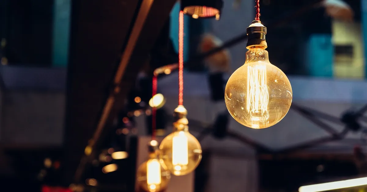 Décoration industrielle : méthodes simples pour adopter ce style tendance en 2025